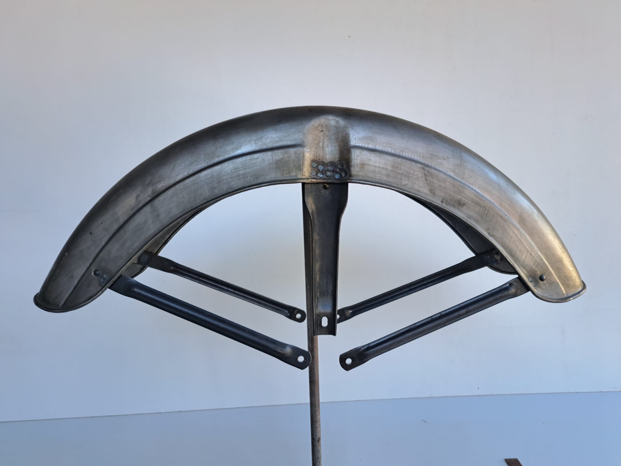 ČZ 250 Sport (kyvačka) — přední blatník