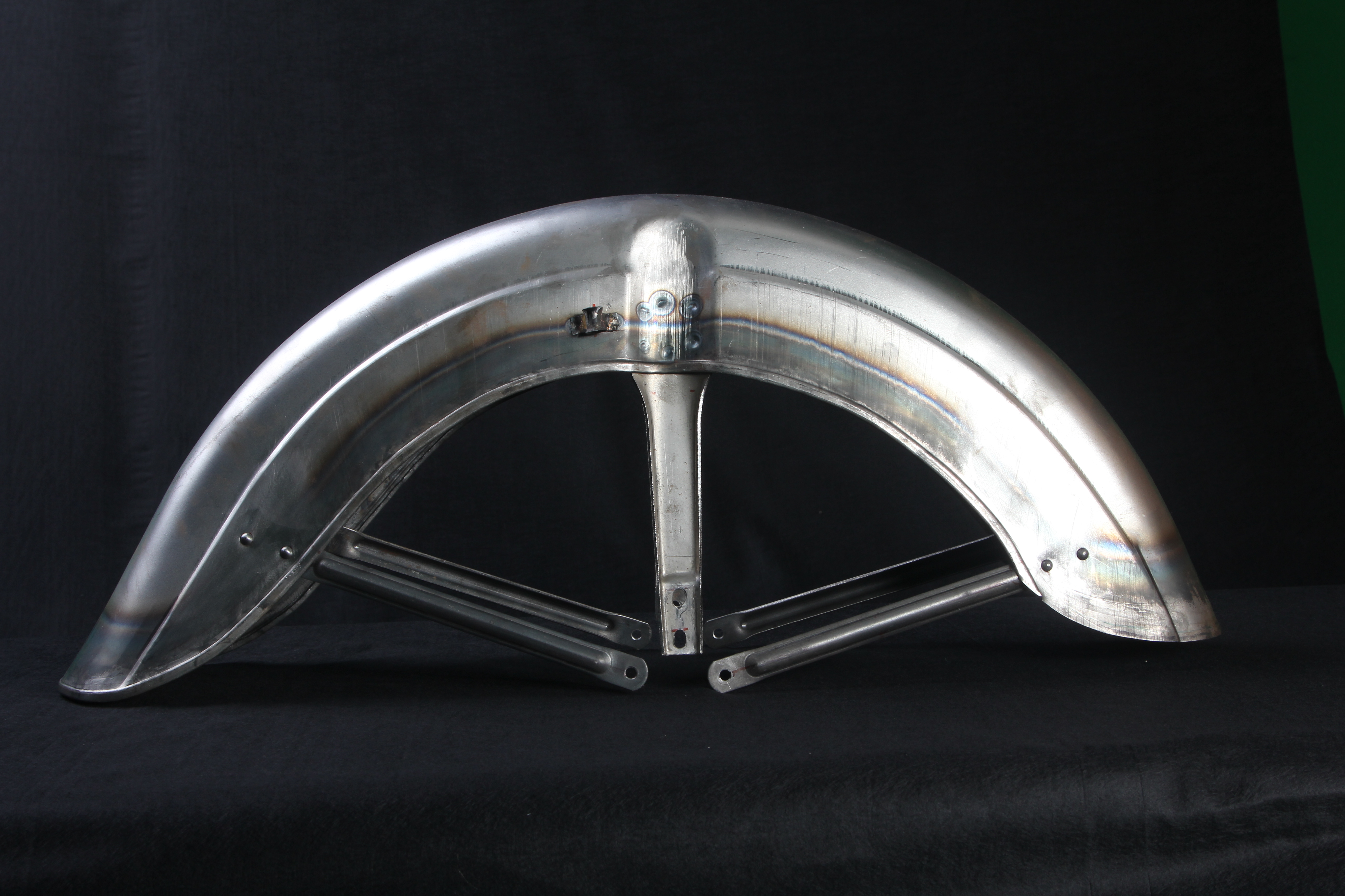 Jawa 250 535 — půlbuben 1954–1955 — přední blatník